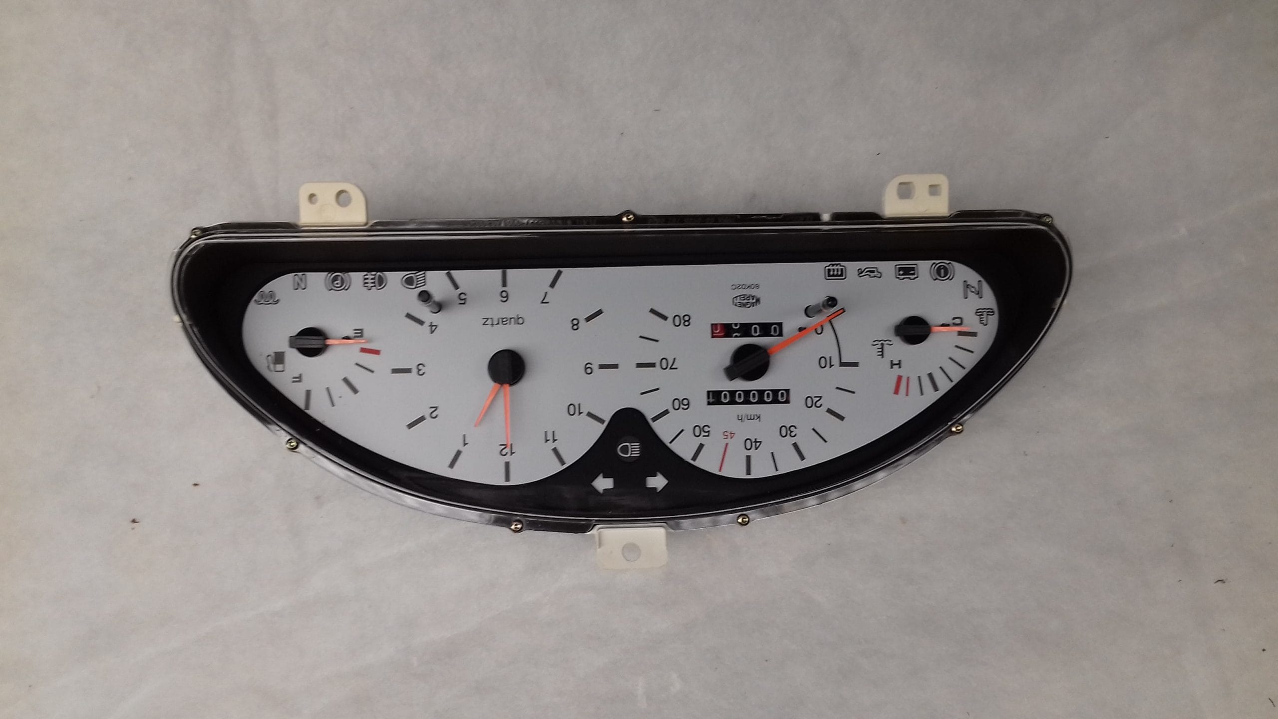Dashboardklok JDM Albizia